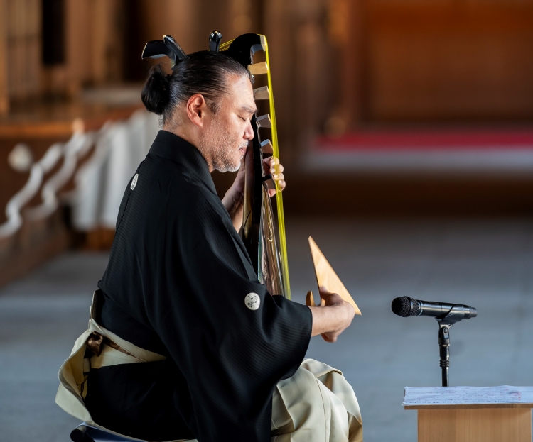 ・ 御前に捧げる「薩摩琵琶」 友吉鶴心(琵琶奏者)