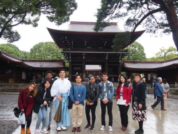 明海大学