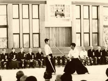 至誠館開設日の演武（昭和48年10月10日）